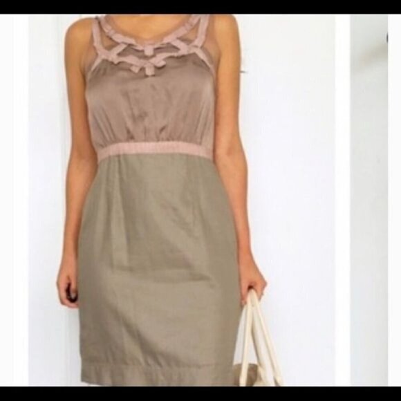 Ann Taylor Loft dress size 4P ribbon mesh detail - Picture 7 of 9